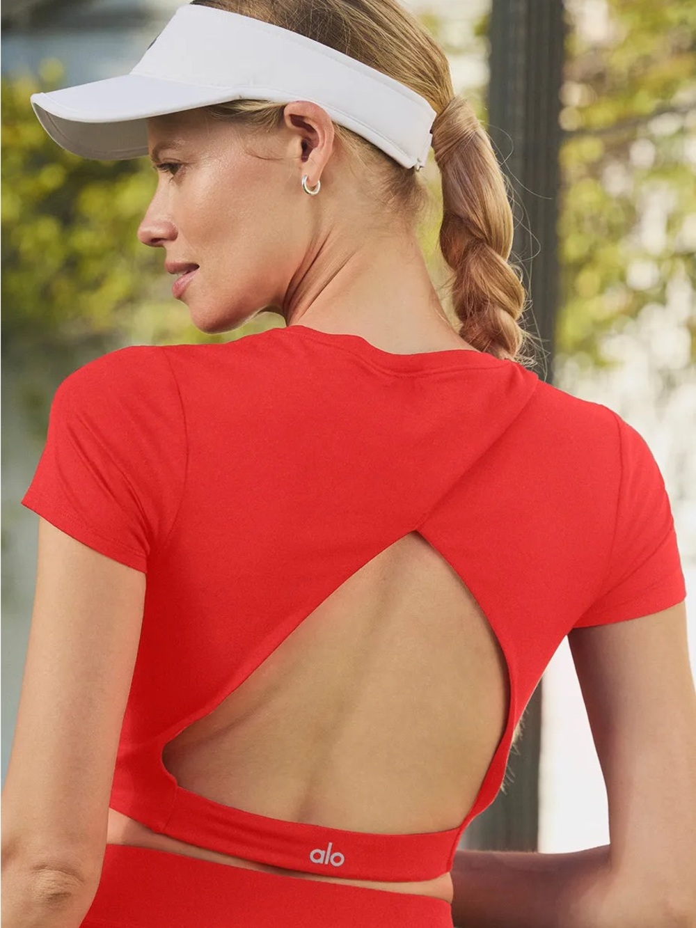 Alo Yoga Alosoft Cropped Backspin Short Sleeve in Red Hot Summer